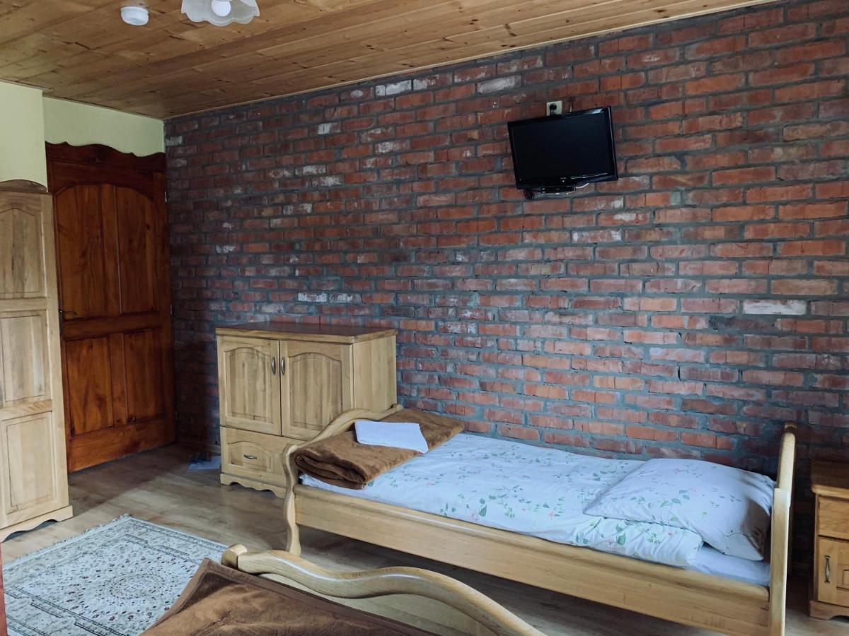 Pod Rozkami Apartment Чисна Екстериор снимка