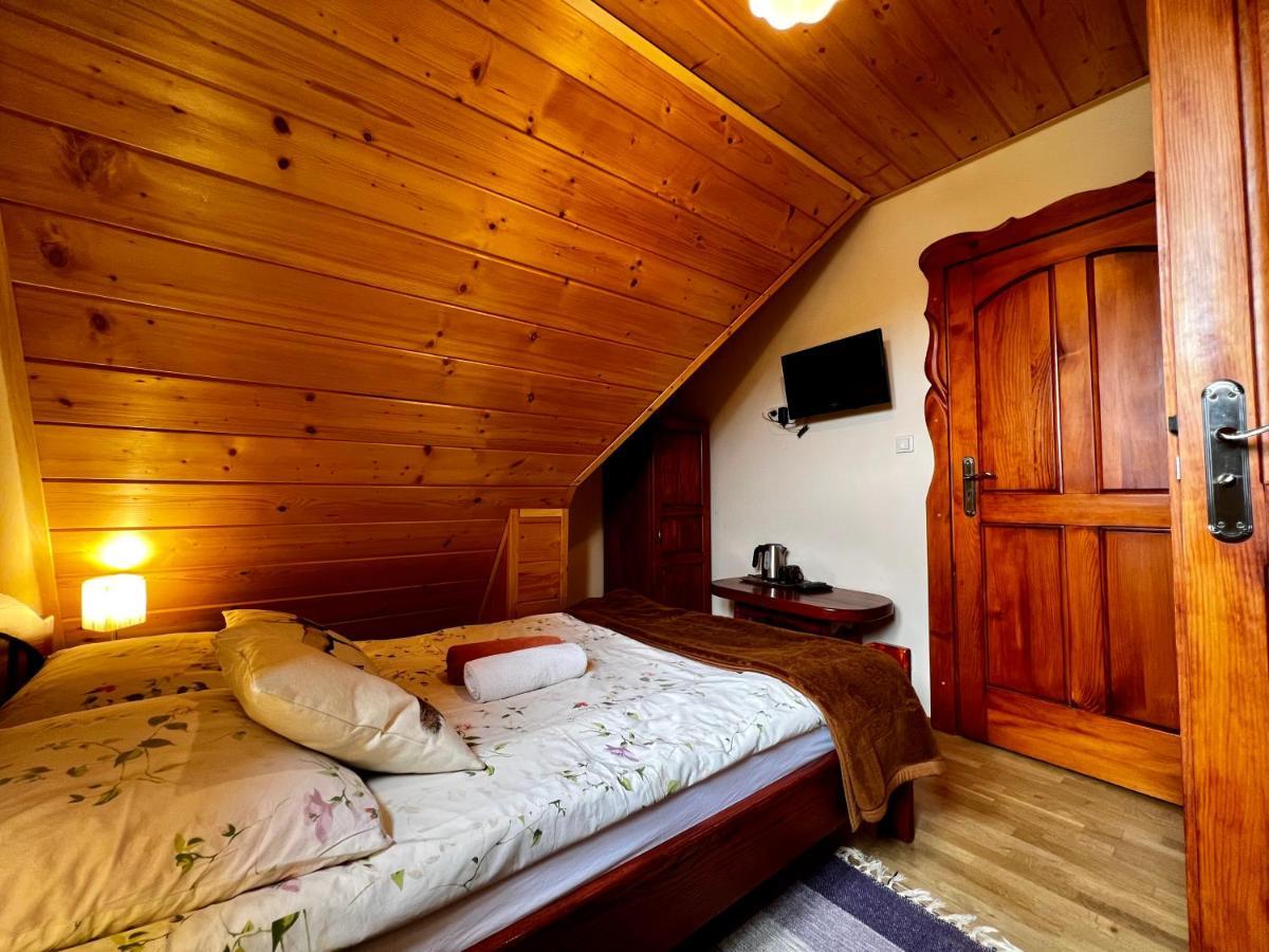 Pod Rozkami Apartment Чисна Екстериор снимка